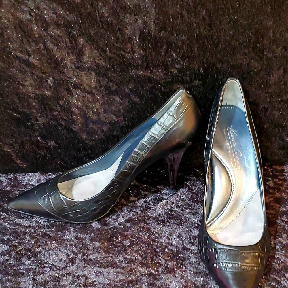 Kenneth Cole Black Stiletto Heels Classic Pumps